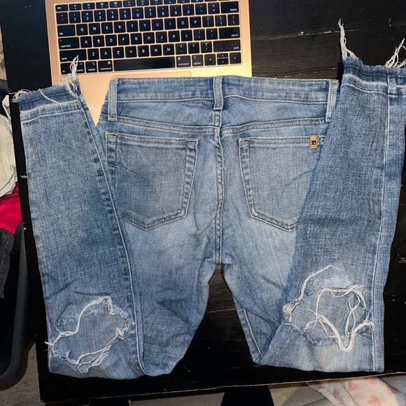 Distressed Joe Jeans - Picture 3 of 6